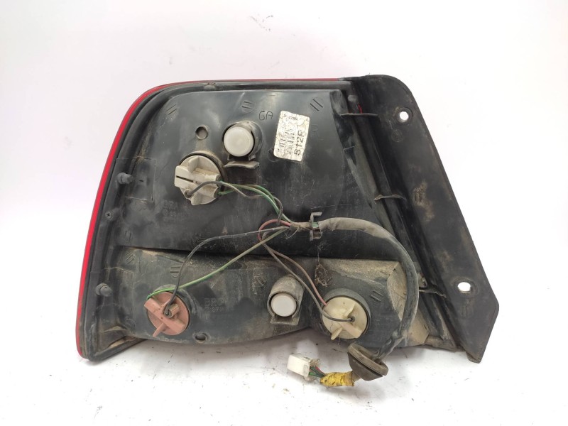 Piloto Trasero Derecho 9240225220  - Hyundai Accent (lc) Gs 2