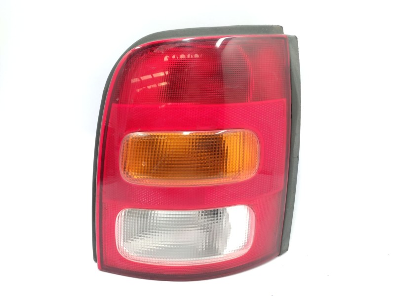 Recambio de piloto trasero derecho para nissan micra (k11) básico referencia OEM IAM 265506F600  