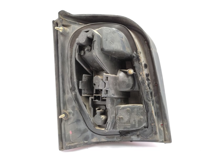 Recambio de piloto trasero derecho para nissan micra (k11) básico referencia OEM IAM 265506F600  