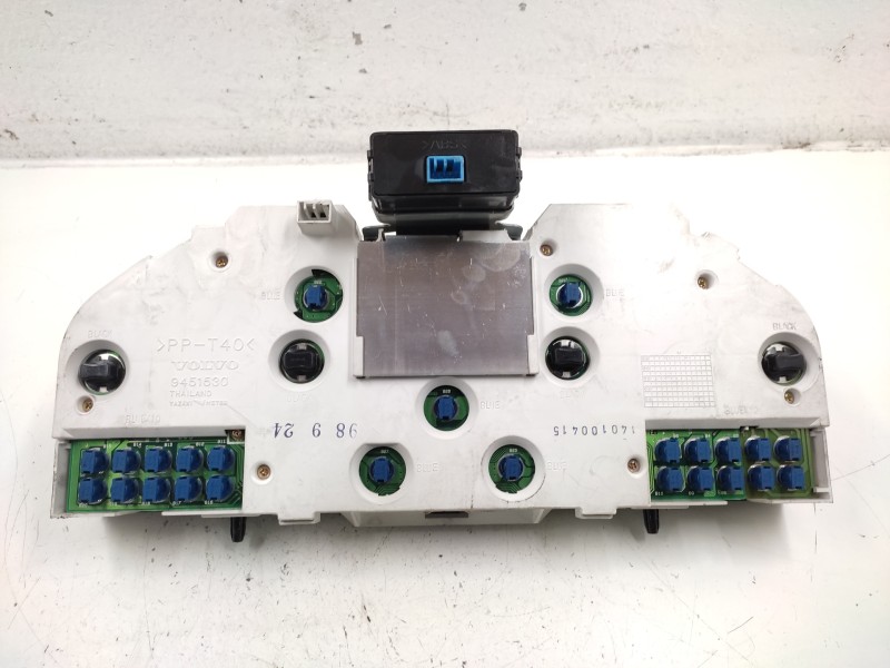 Cuadro Instrumentos 9472519 69294200t  - Volvo V70 Familiar 2.5 Cat 3
