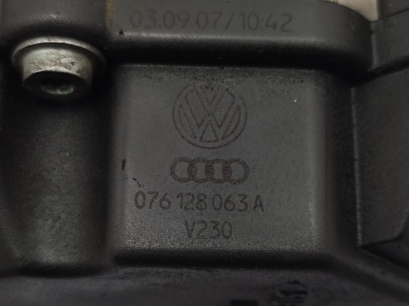 Recambio de caja mariposa para volkswagen t5 transporter/furgoneta 2.5 tdi referencia OEM IAM 076128063A  