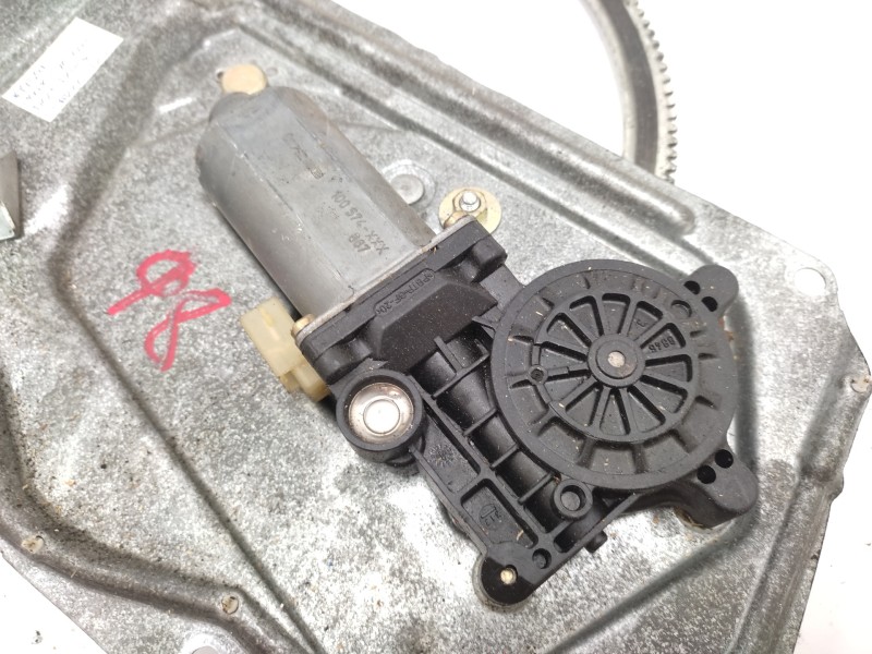 Elevalunas Delantero Izquierdo 9152723 100574xxx  - Volvo V70 Familiar 2.0 Cat 2