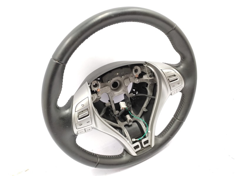 Volante 484303zl2b  - Nissan Pulsar (c13) 1.5 Turbodiesel Cat 3