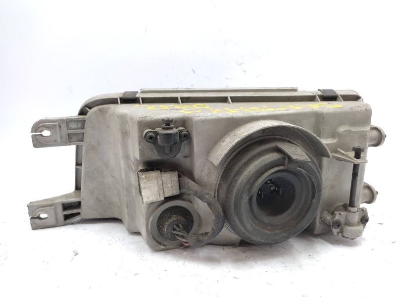 Faro Derecho 92102m2200  - Mitsubishi Santamo (hyundai) Santamo Confort 2