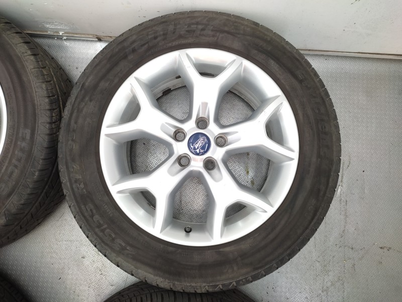 Juego Llantas 8v411007bb 2238275  - Ford Kuga (cbv) 2.0 Tdci Cat 4