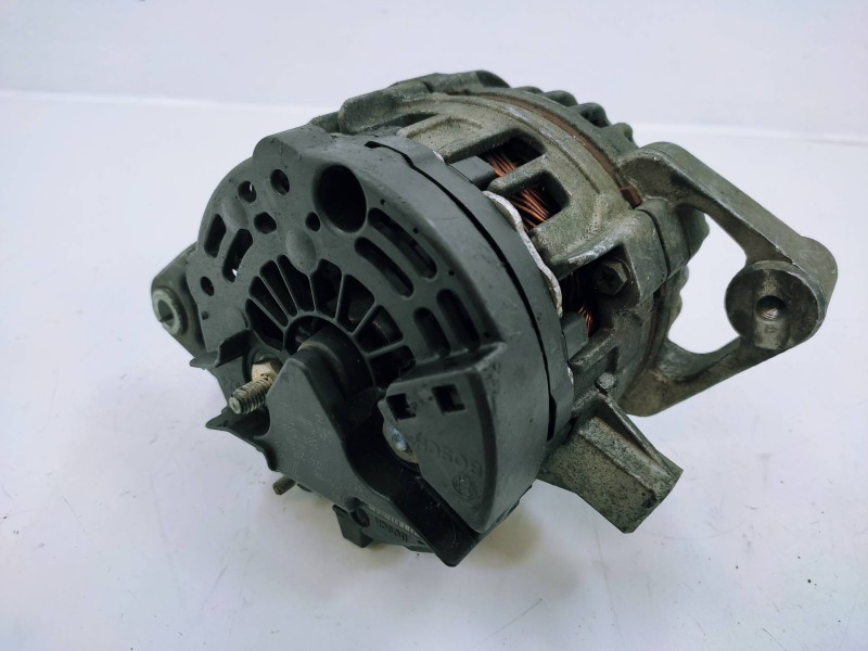 Alternador 90589566 0124225009  - Opel Astra G Berlina Comfort 3
