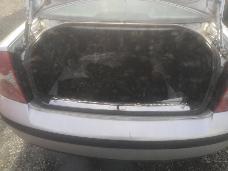 volkswagen passat berlina (3b3) del año 2002