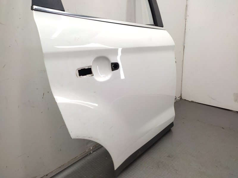 Recambio de puerta trasera derecha para ford kuga (cbv) 2.0 tdci cat referencia OEM IAM P8V41S24630AA 1520944 