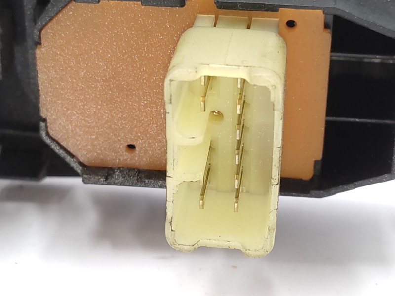 Mando Elevalunas Delantero Izquierdo 8482020440  - Toyota Celica (t20) 2.0 Gt 2