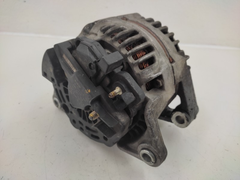 Alternador 90561168 0124415005 Bosch - Opel Astra G Berlina Comfort 2