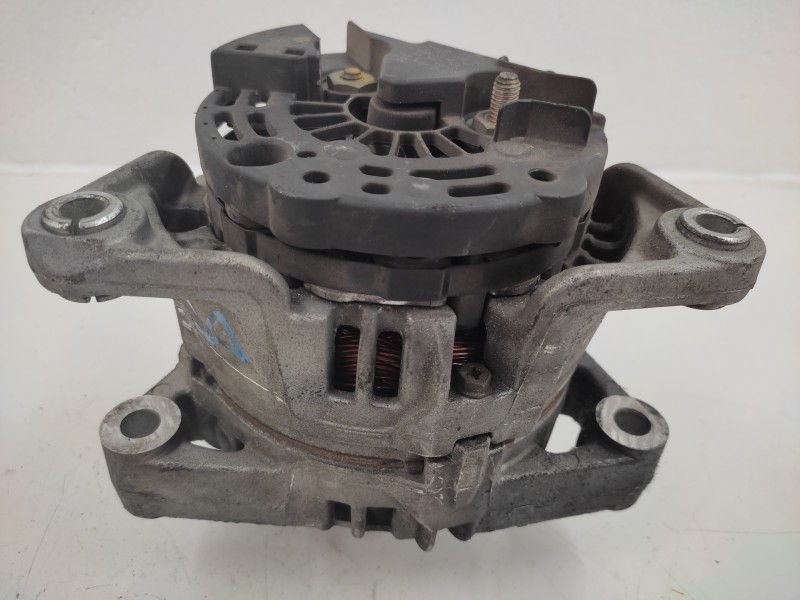 Alternador 90561168 0124415005 Bosch - Opel Astra G Berlina Comfort 3