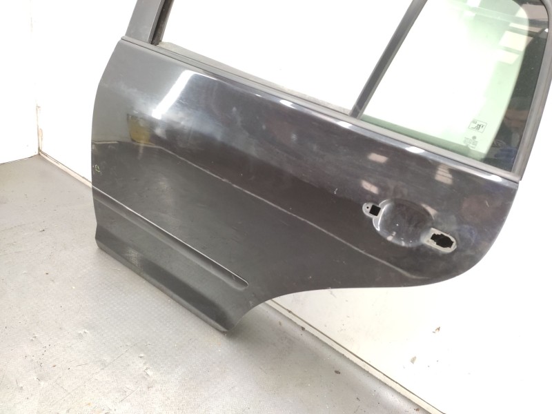 Recambio de puerta trasera izquierda para volkswagen golf plus v (5m1, 521) 1.9 tdi referencia OEM IAM 5M0833105B  