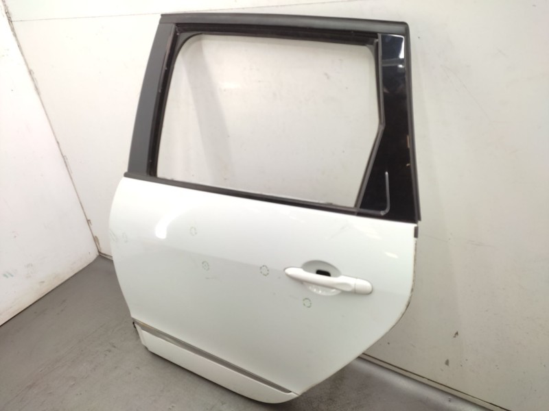 Recambio de puerta trasera izquierda para renault scenic iii grand dynamique referencia OEM IAM 821019679R  
