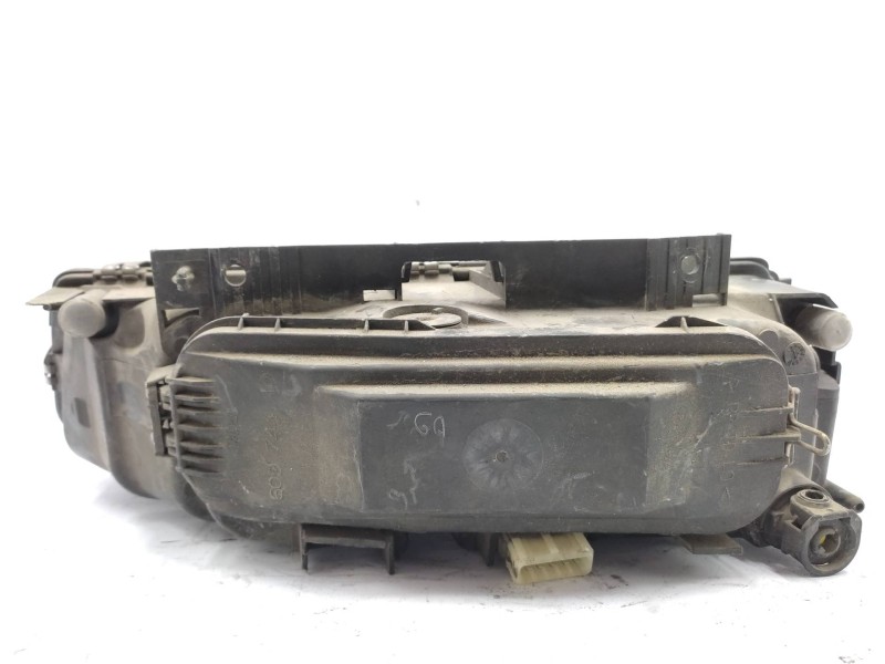 Faro Derecho 95667948  - Citroën Xantia Berlina 1.9 Td Vsx 2