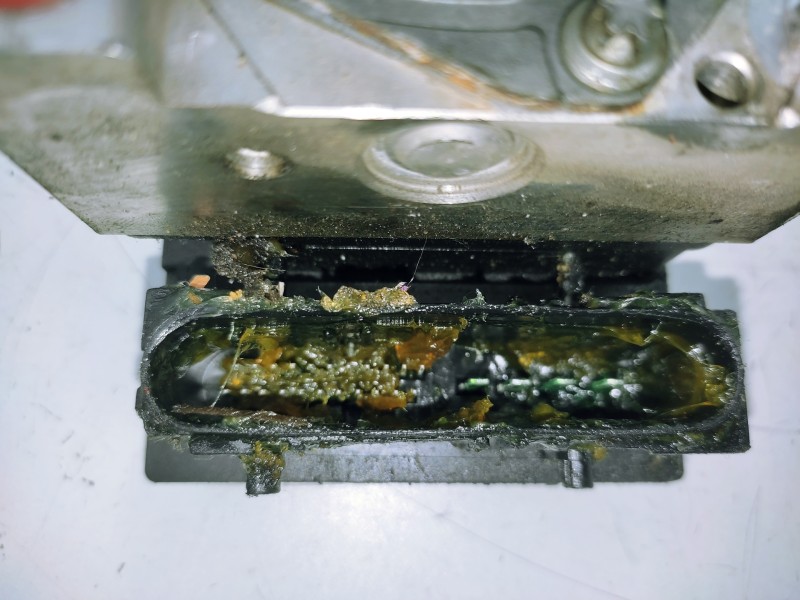 Recambio de abs para citroën c4 berlina vtr plus referencia OEM IAM 9649988280 0265231486 4541J1