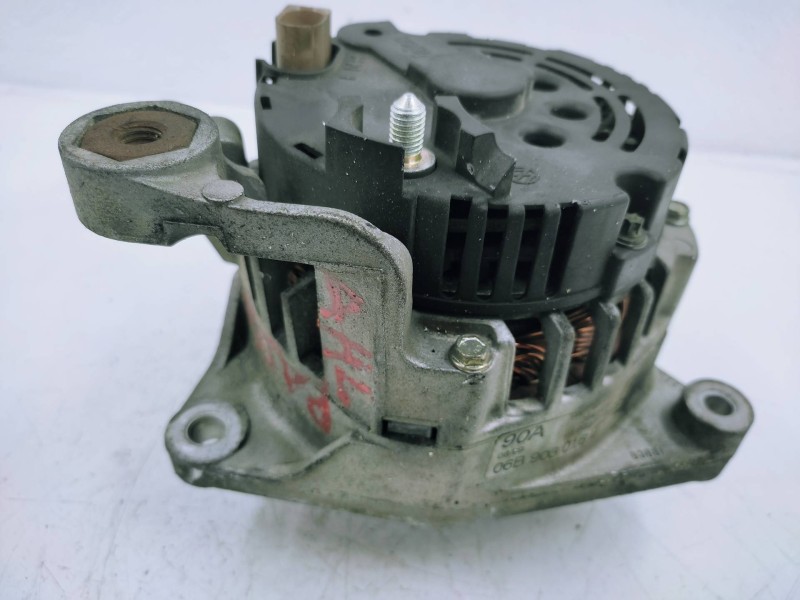 Alternador 06b903016d Sg9b010  - Volkswagen Passat Berlina (3b2) Básico 5