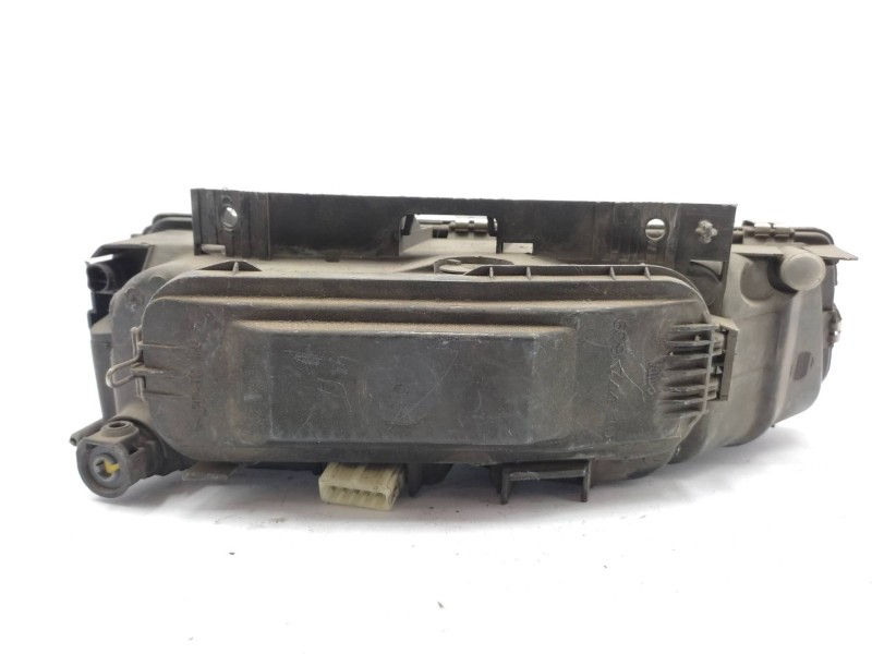 Faro Izquierdo 95667947  - Citroën Xantia Berlina 1.9 Td Armonia 2