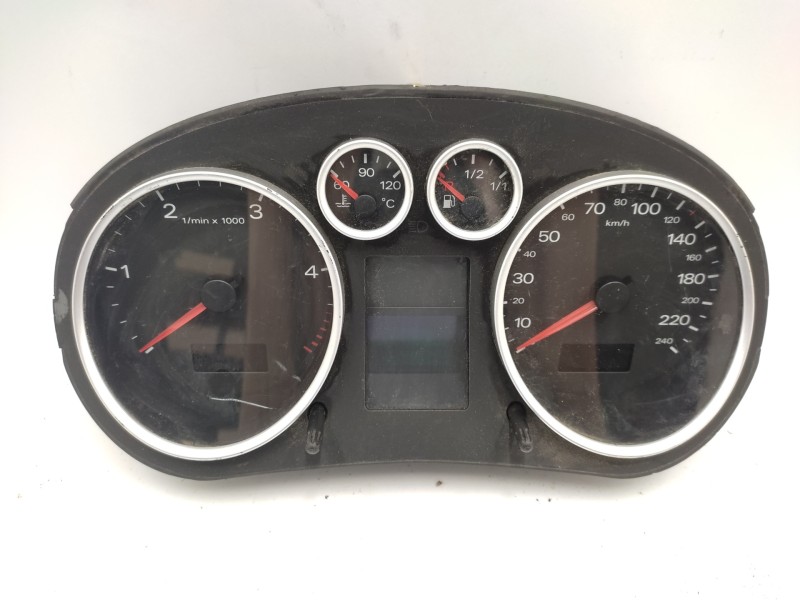 Recambio de cuadro instrumentos para audi a2 (8z) 1.4 tdi referencia OEM IAM 8Z0920900 110080192 