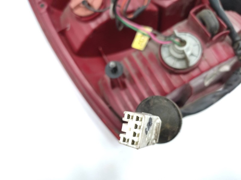 Piloto Trasero Derecho 924022d010  - Hyundai Elantra (xd) 1.6 16v Cat 2