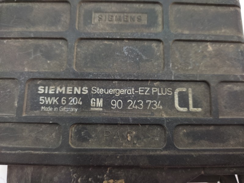 Centralita Motor Uce 90243734 5wk6204  - Opel Kadett E 1.6 7