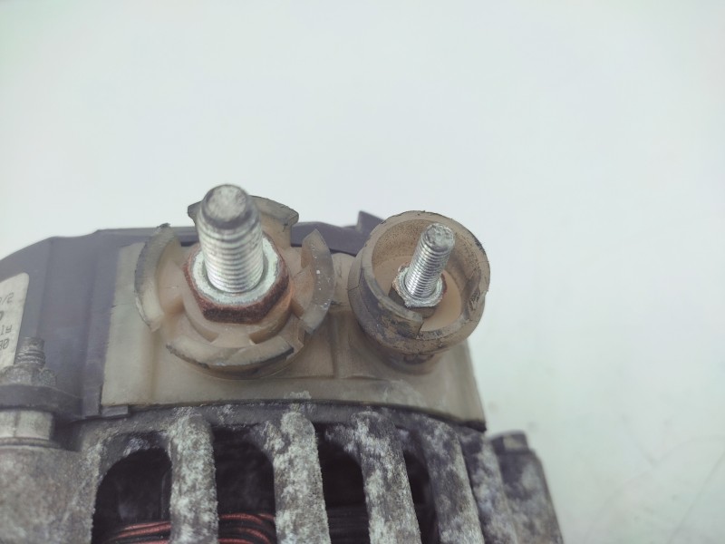 Alternador 27060yv010  - Toyota Aygo (kgb/wnb) Básico 6