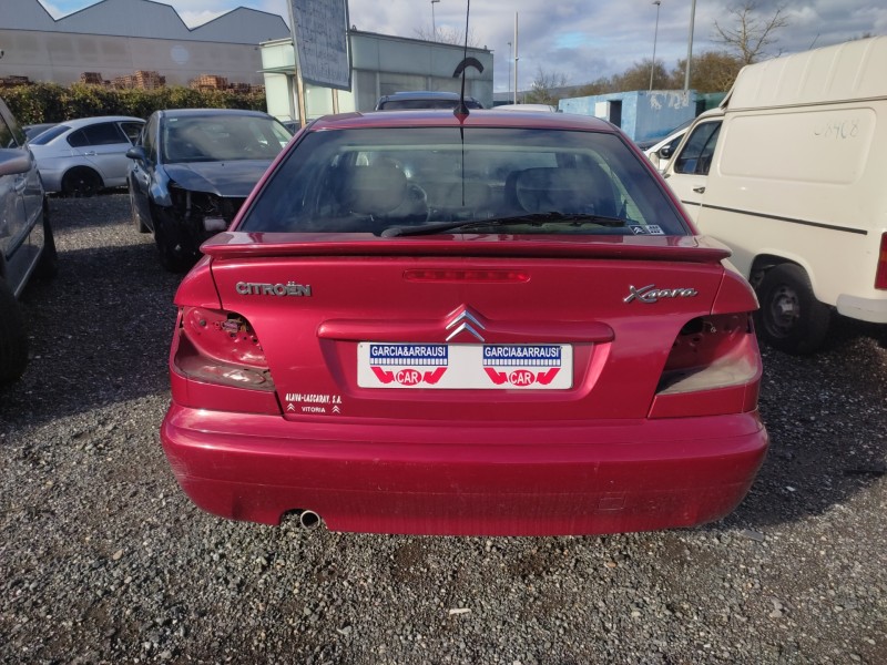 citroën xsara berlina del año 2001