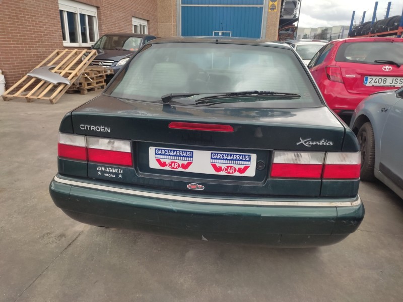 citroën xantia berlina del año 2000