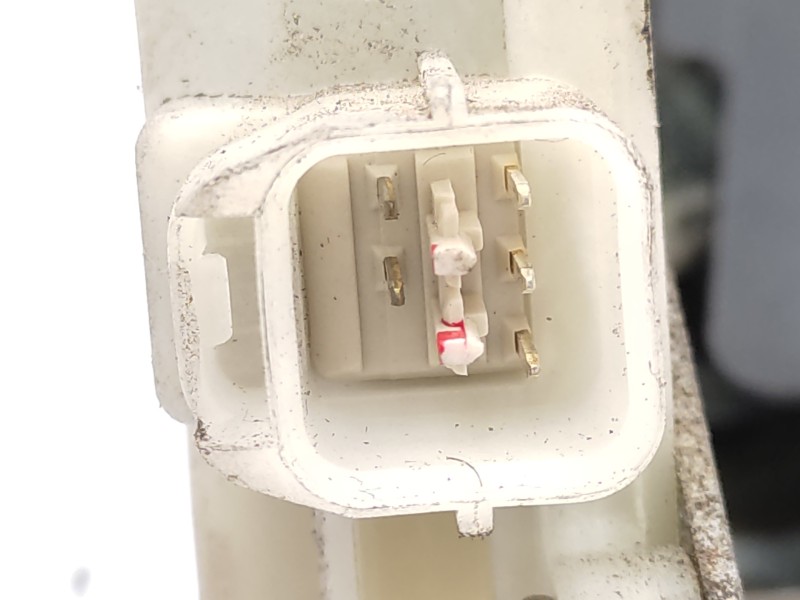 Cerradura Puerta Trasera Izquierda 814102d001  - Hyundai Elantra (xd) 2.0 Crdi Cat 4